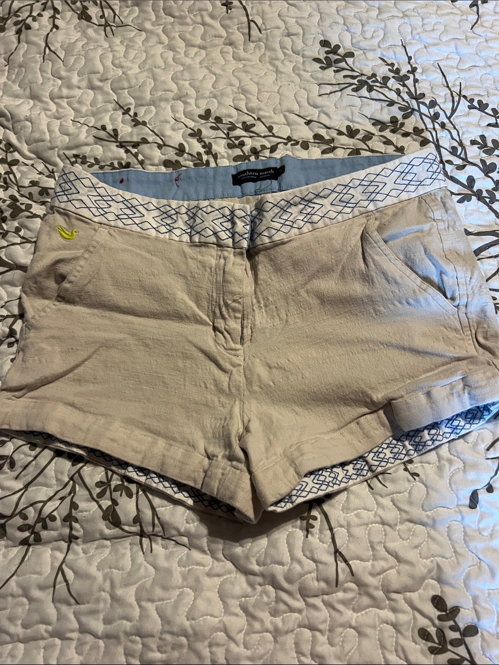 Southern marsh women’s short size 6